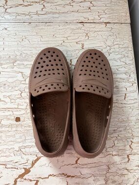 Kids Slip-On Loafers in Taupe